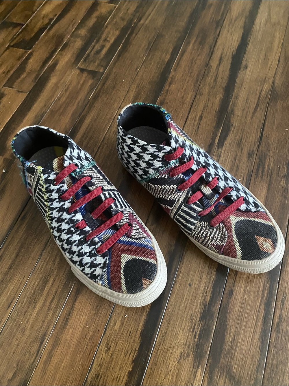 Desigual Multicolor Knit Low-Top Sneakers with Red Laces